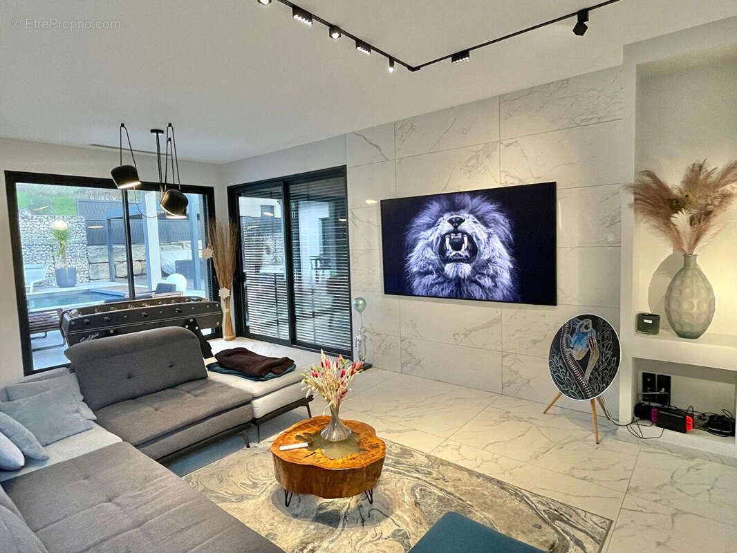 Maison à SAINT-CHEF