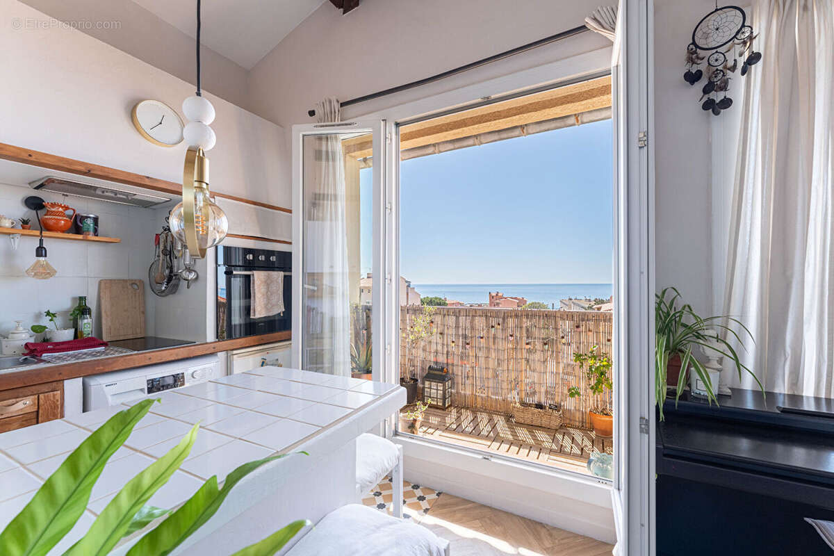 Appartement à SAUSSET-LES-PINS