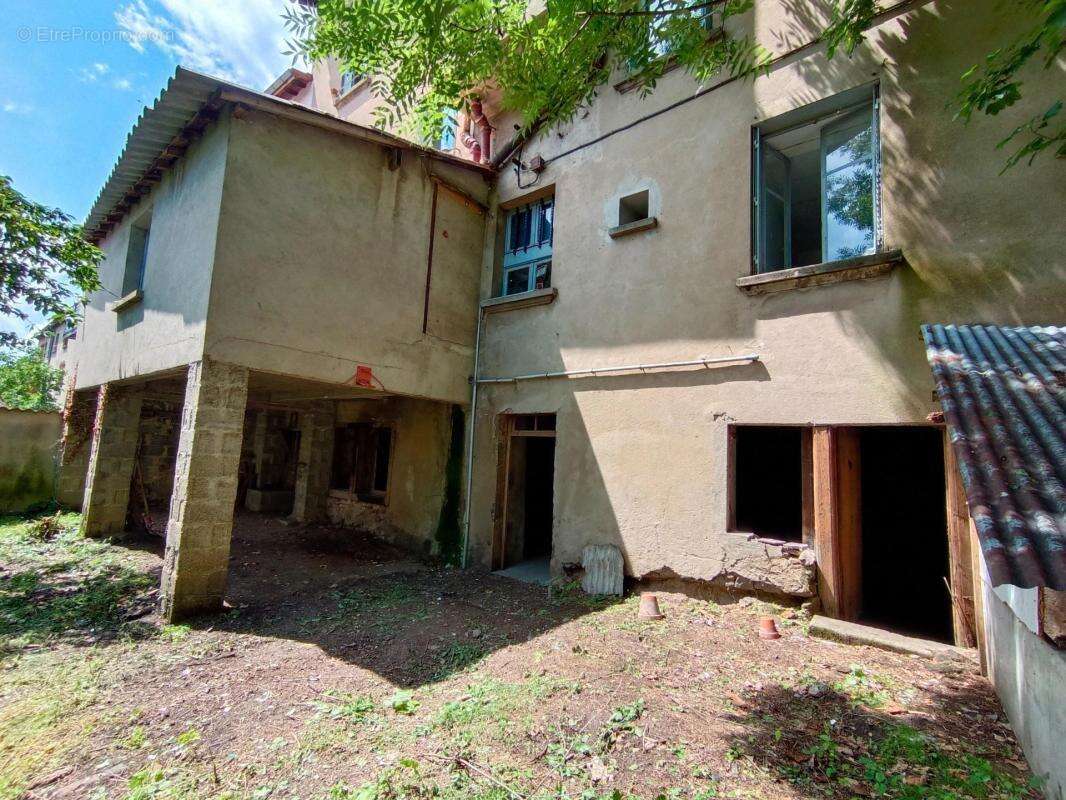 Appartement à THIERS