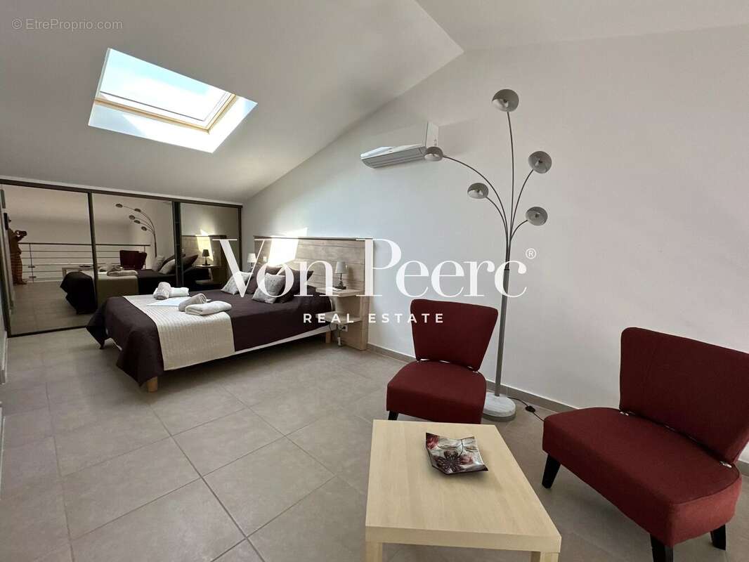 Appartement à SAINT-ETIENNE-DU-GRES