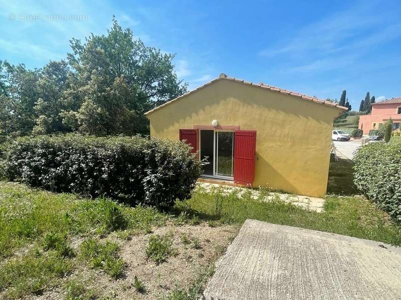 Maison à ROUSSILLON