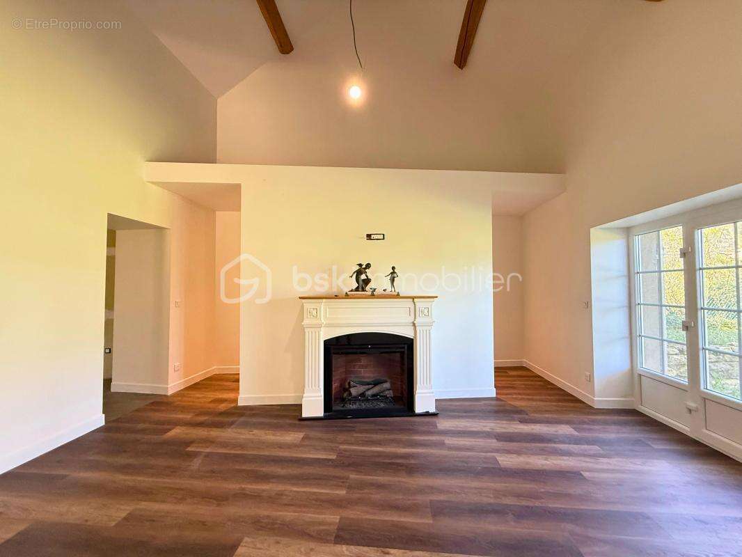 Maison à FONTAINEBLEAU