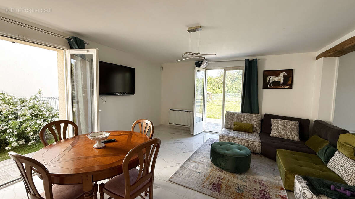 Maison à BOURRON-MARLOTTE