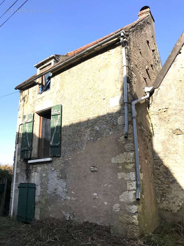 Maison à VARZY