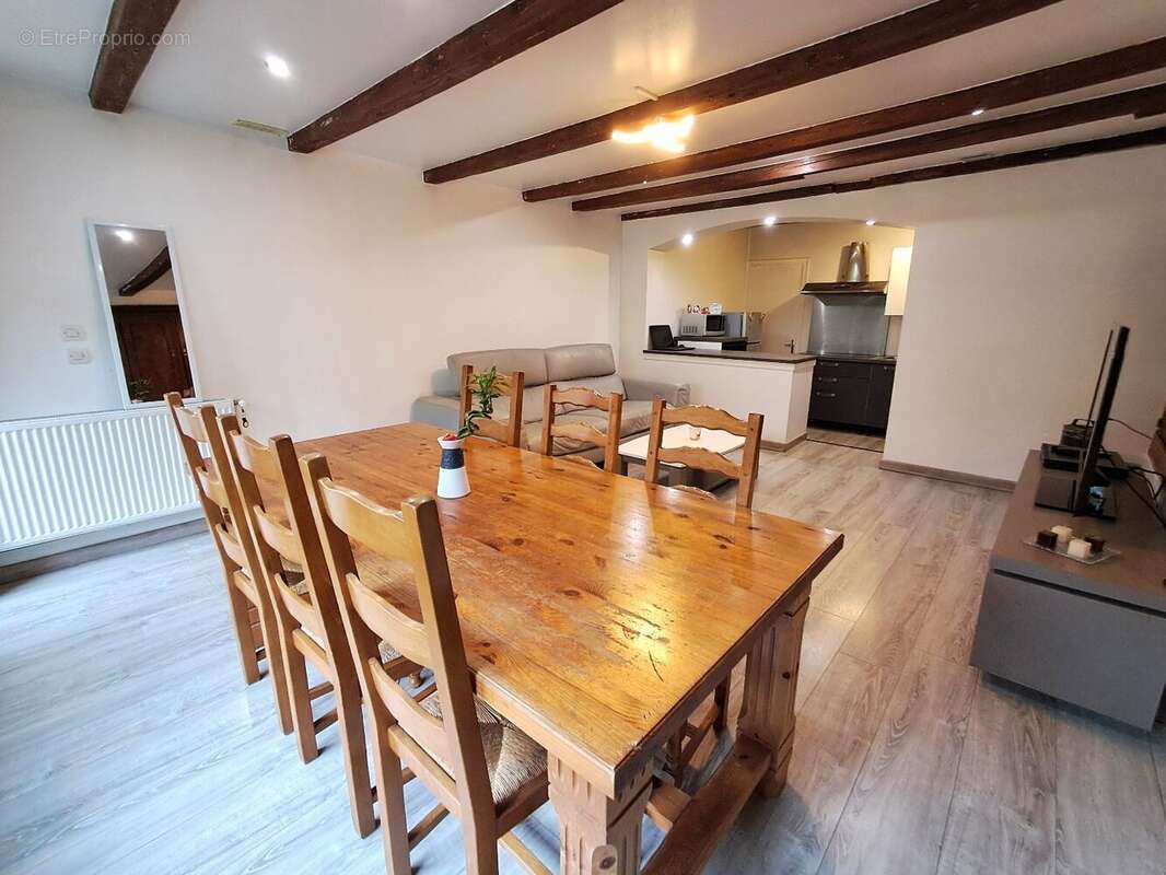 Maison à THORENS-GLIERES