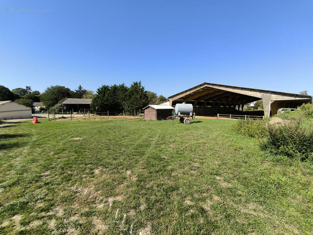 Maison à ARTANNES-SUR-INDRE
