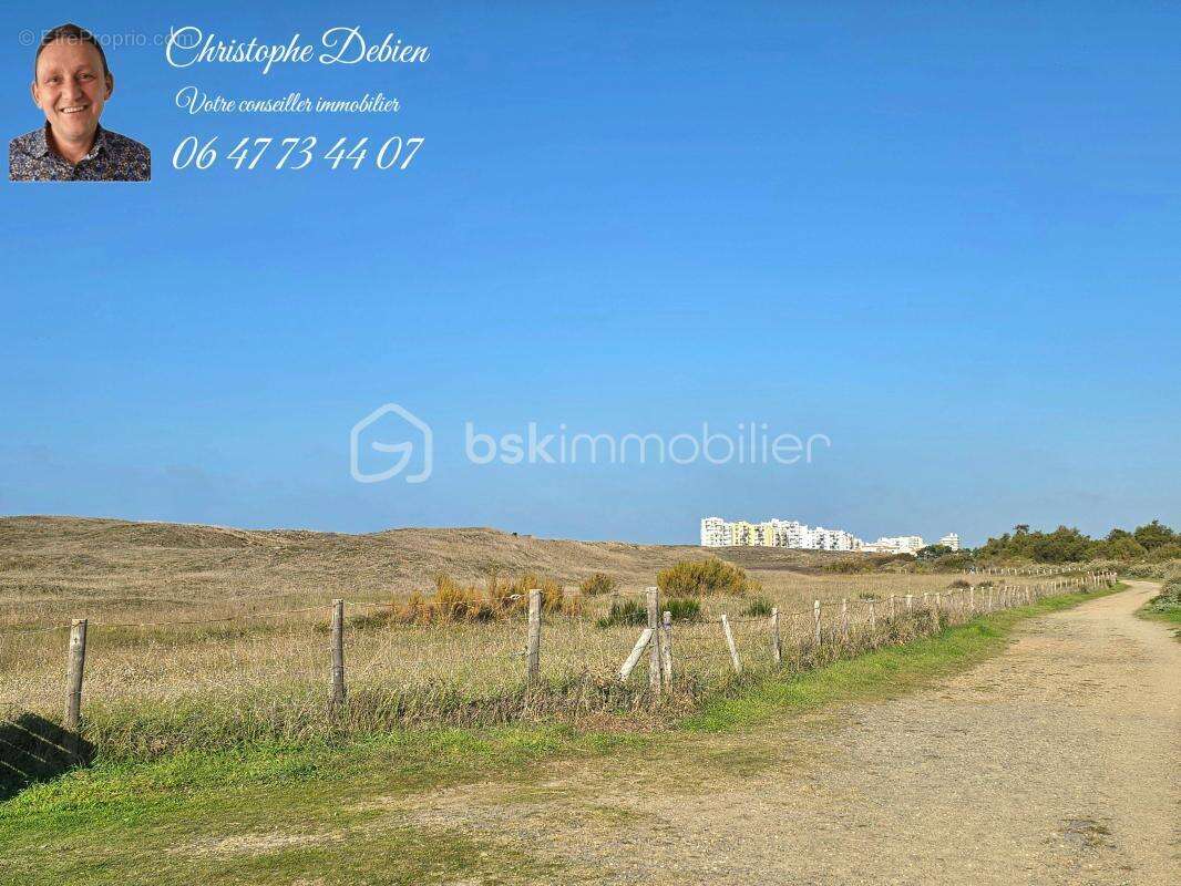 Terrain à SAINT-GILLES-CROIX-DE-VIE