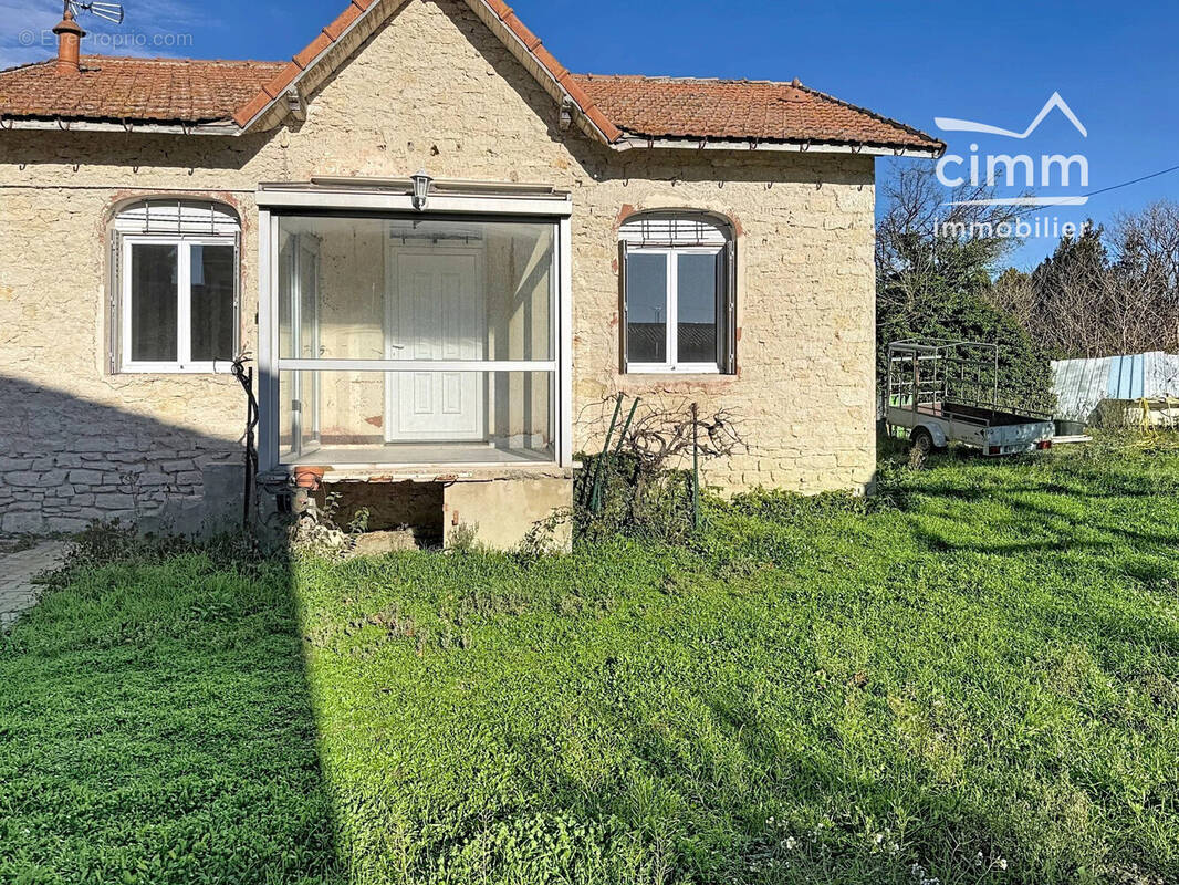 Maison à PERNES-LES-FONTAINES