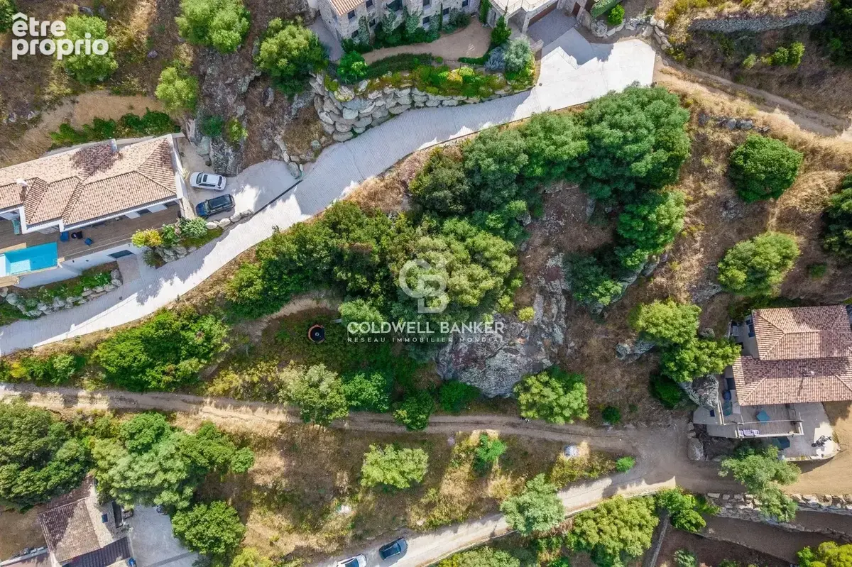 Monticello - Terrain constructible avec permis - vue mer , village & montagne - photo 2