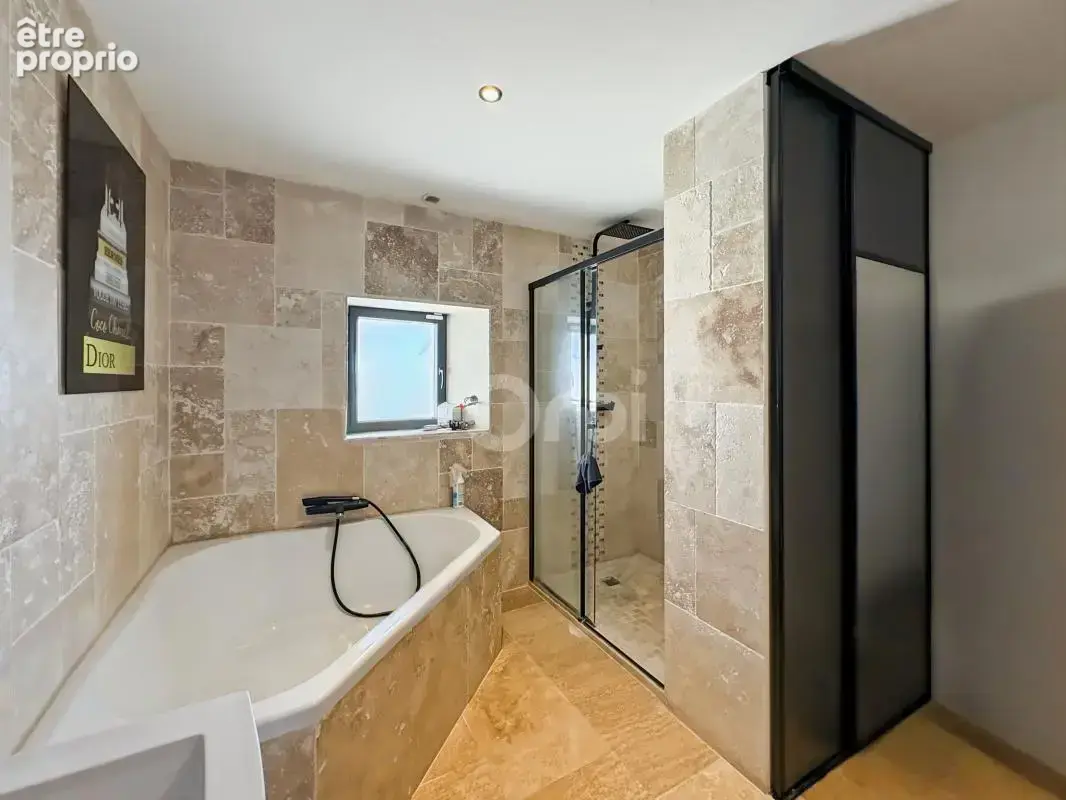 Maison 110M² avec dépendance aménagée de 45m² - photo 8