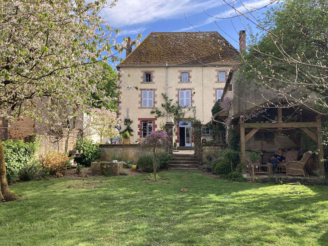 Maison à CHAILLAC