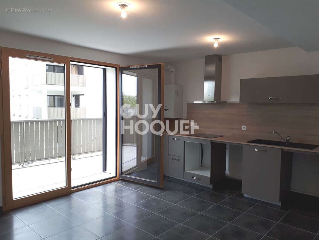 Appartement à LYON-9E
