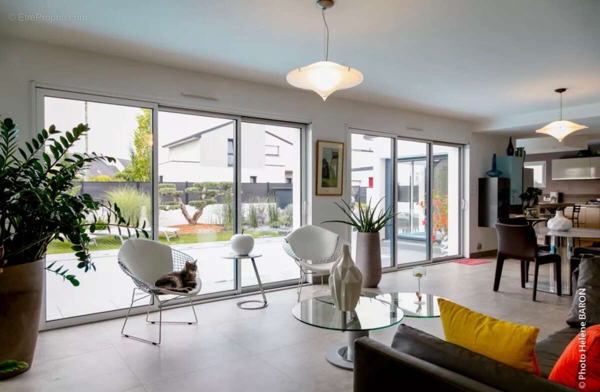 Maison 8 pièce(s) 180 m2 pisicne - photo 8