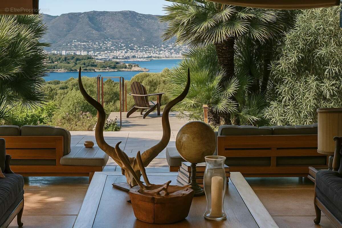 Maison à BORMES-LES-MIMOSAS