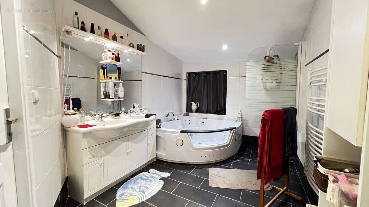 Villa  7 pièce(s) 205 m2, piscine intérieure - photo 11