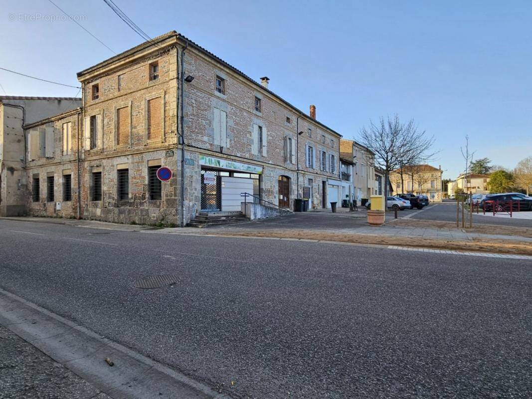 Appartement à CLAIRAC