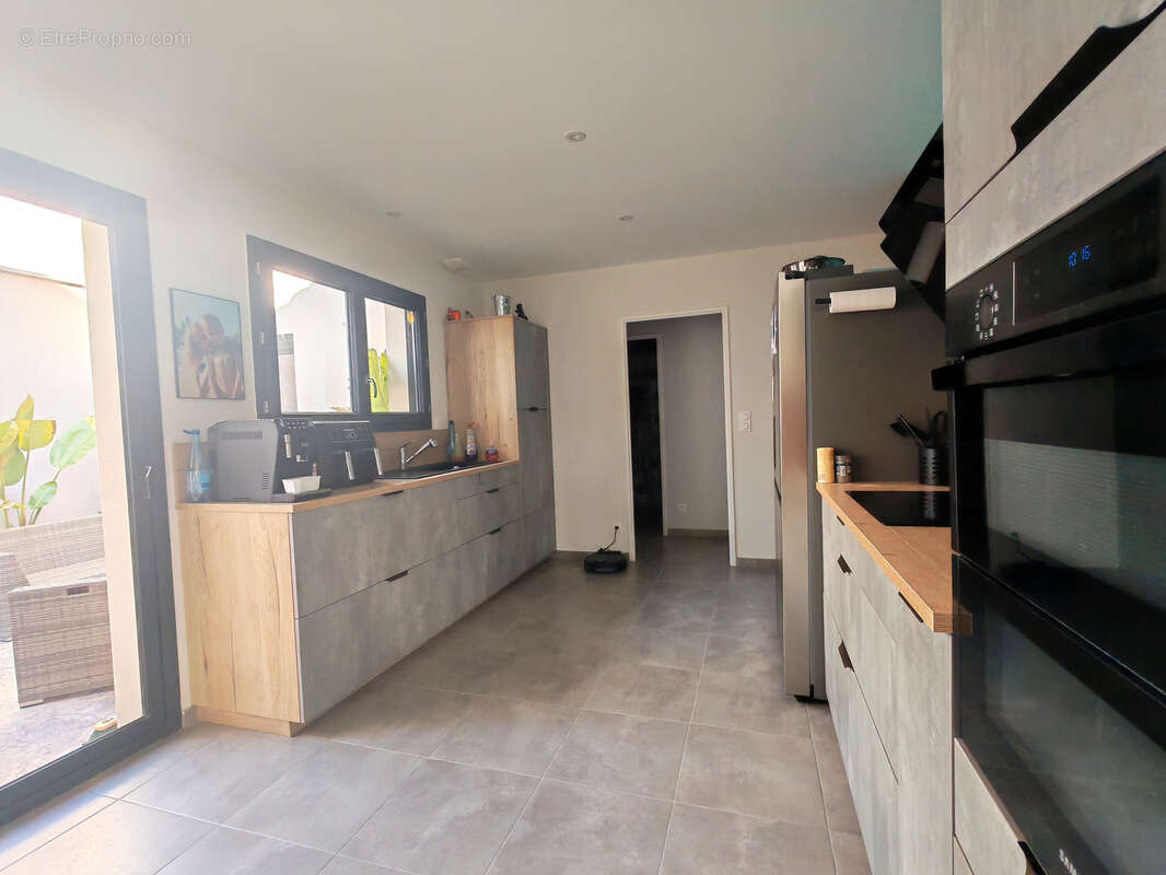 Maison à VILLENEUVE-DE-LA-RAHO