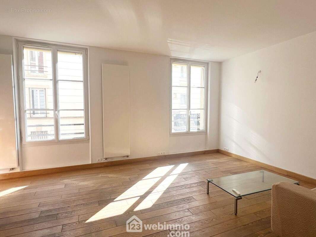 Séjour avec cuisine ouverte (30 m²) exposé sud - Appartement à MALAKOFF