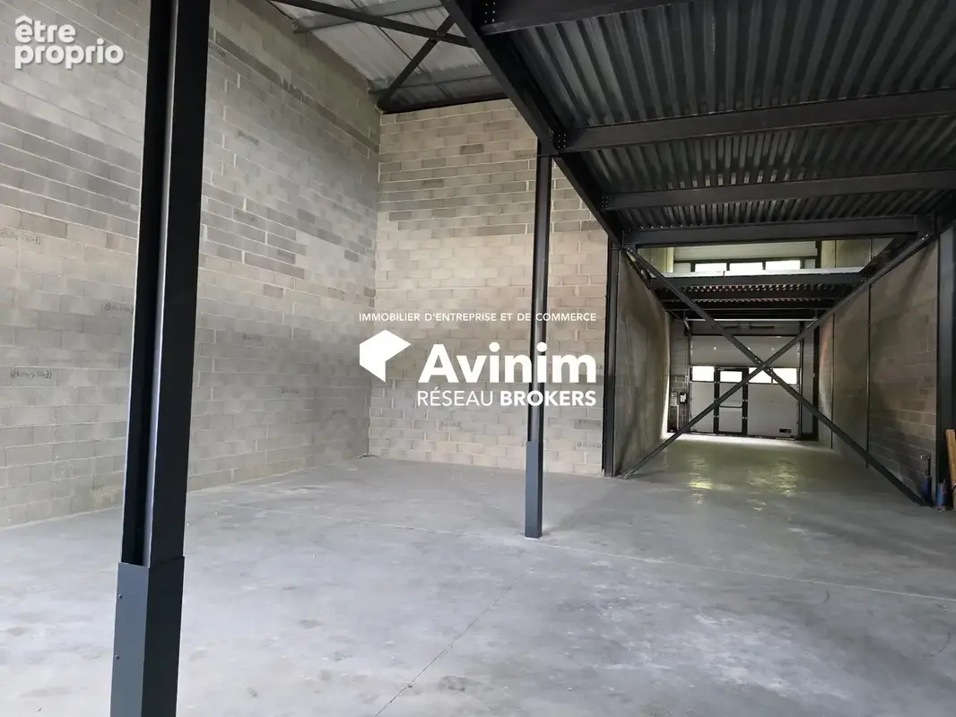 Commerce 181 m² à vendre à Lunel (34400) - photo 3