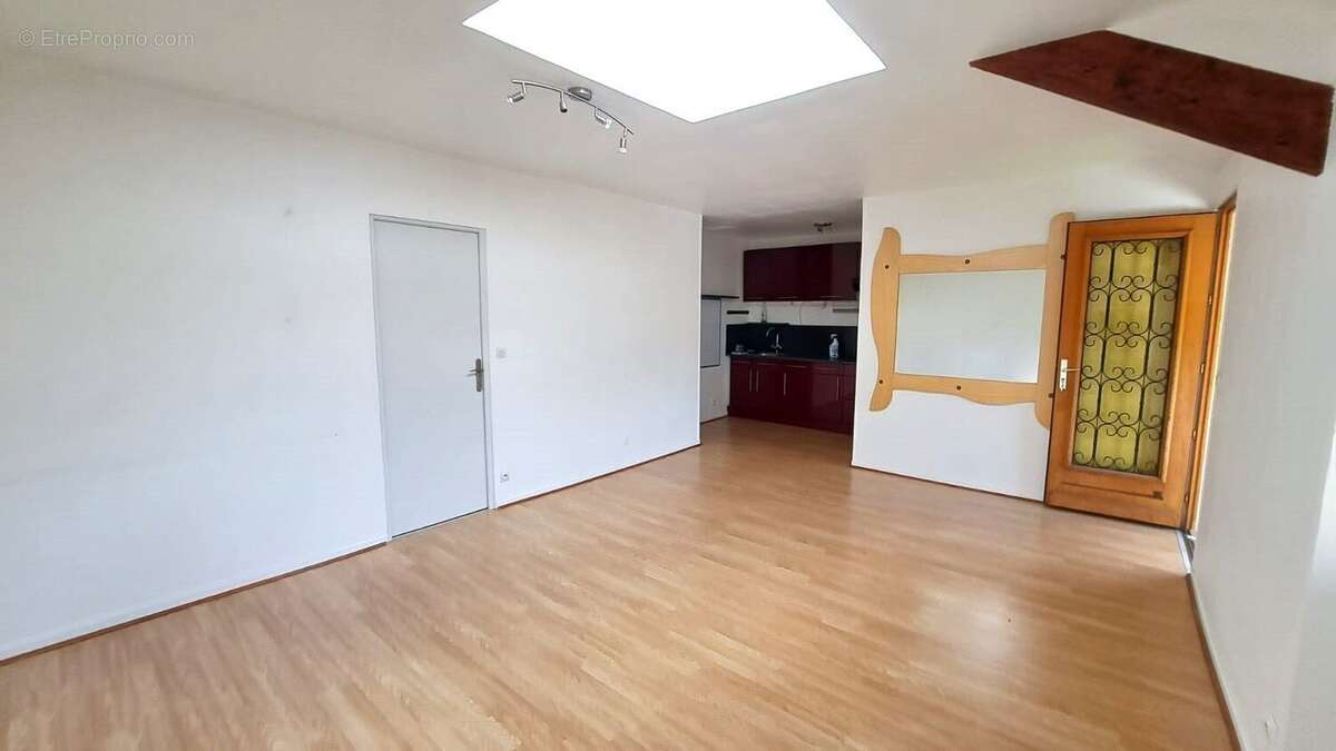 Appartement 48 m² à Saint-Cheron  - photo 2