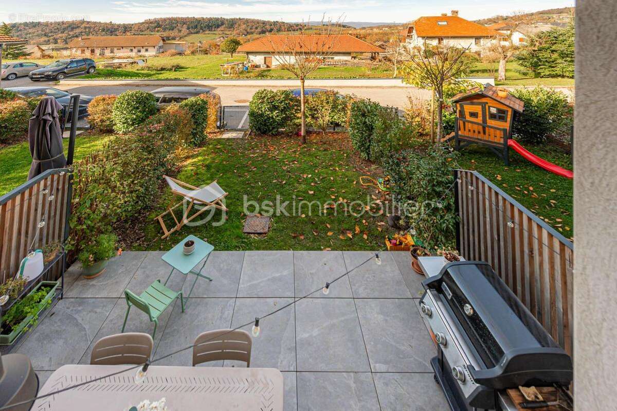 Appartement à CHAPEIRY