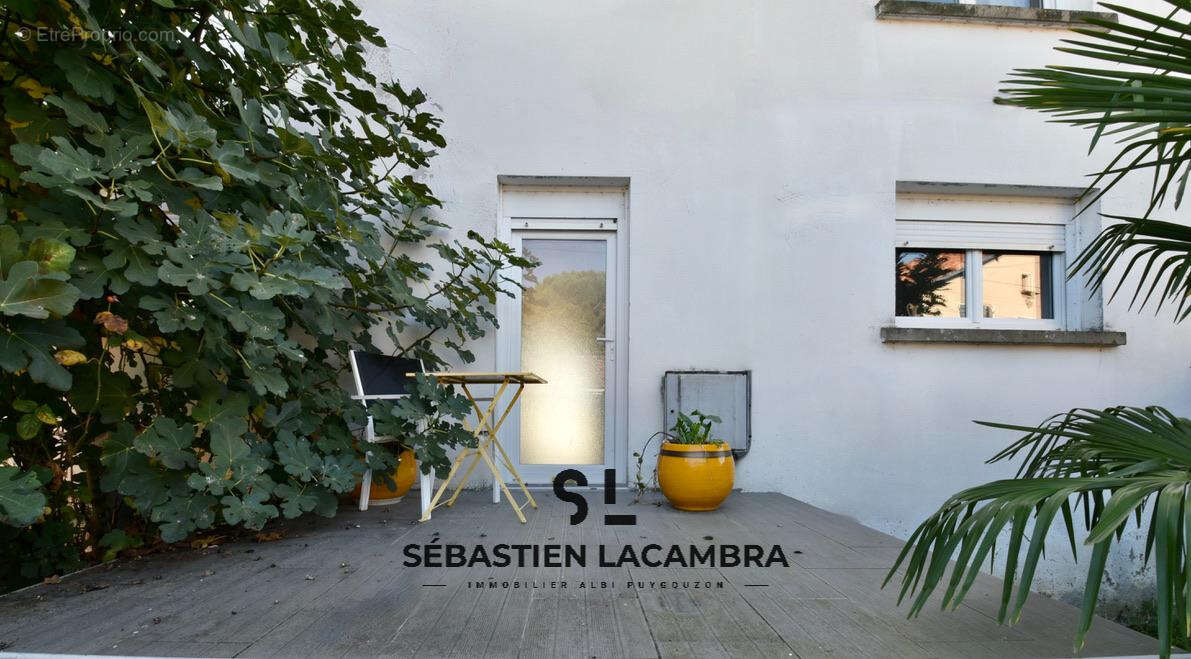 Maison à SAINT-JUERY