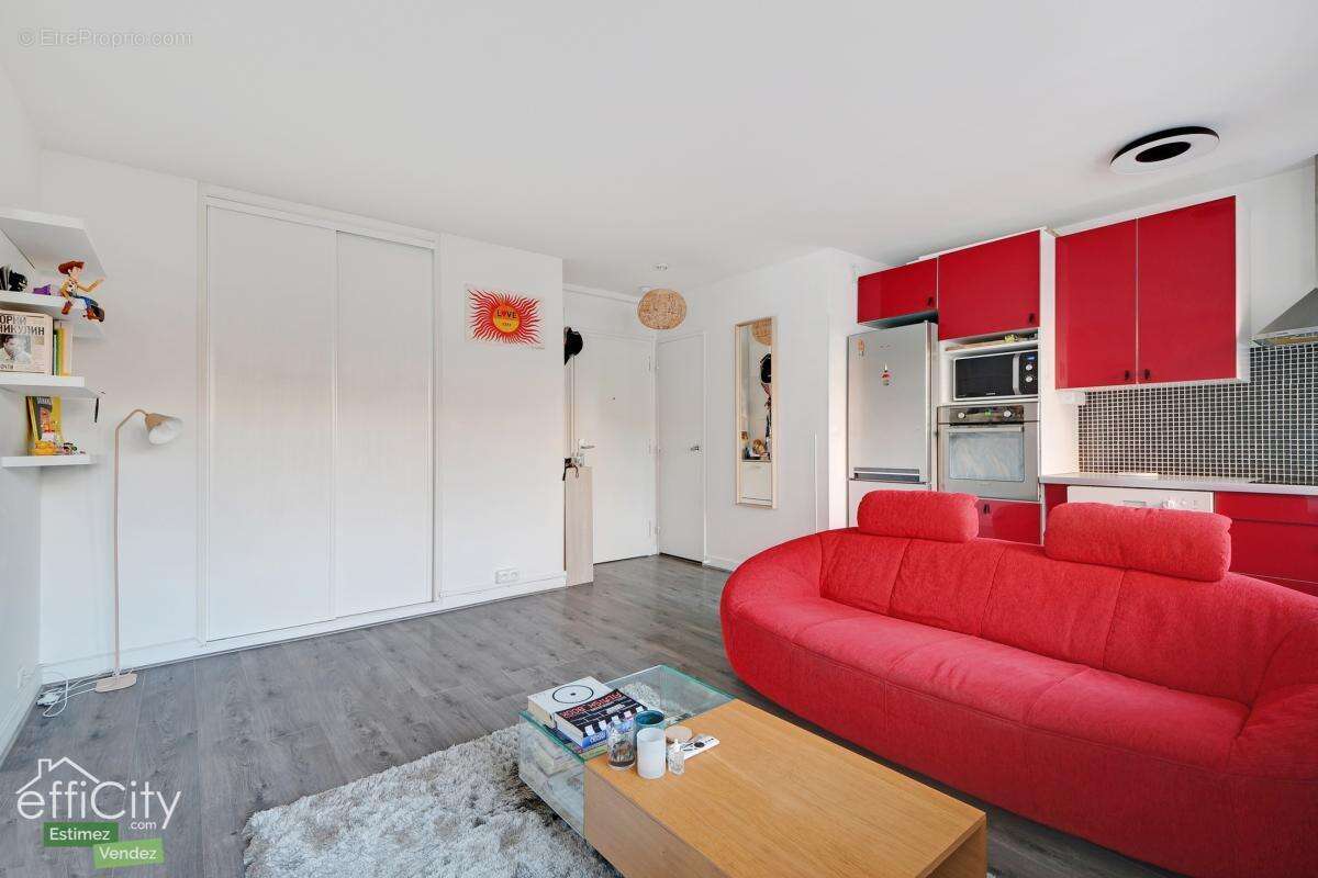 Appartement à PARIS-19E