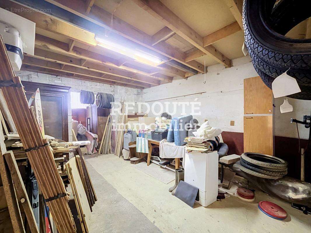 Grande maison T8 environ 250m²  - Hangar - Jardin - Crugny - photo 20