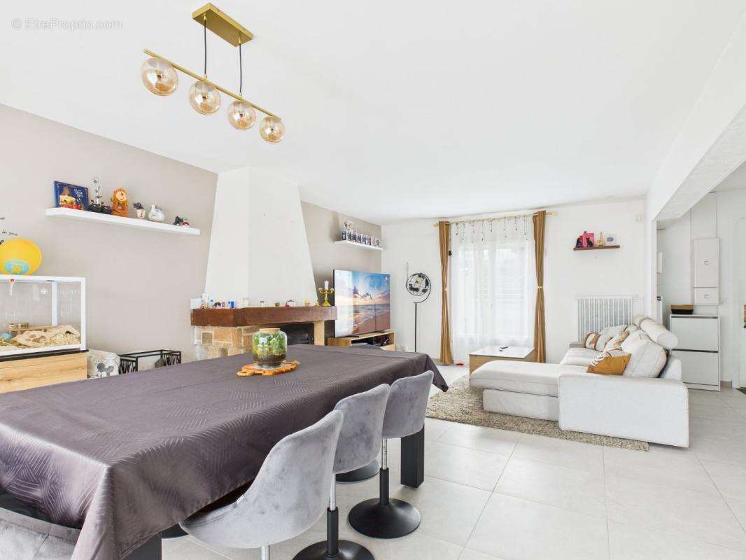 Maison à BRUYERES-SUR-OISE