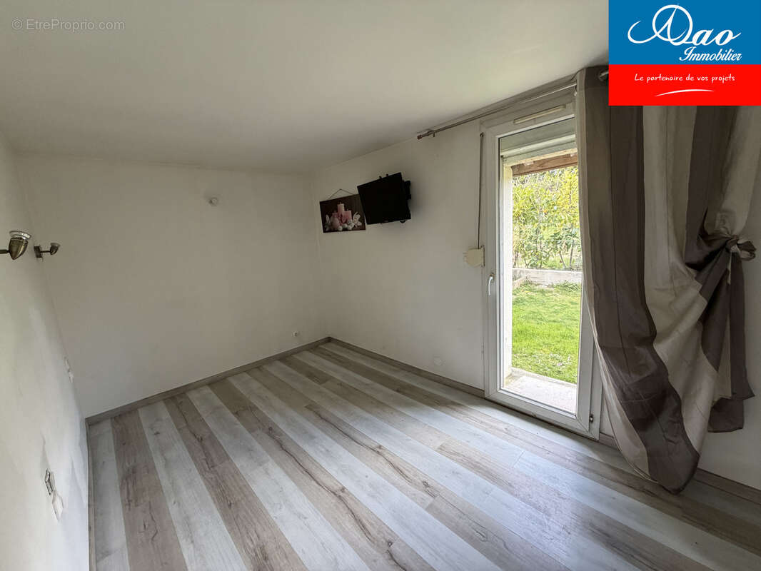 Maison familiale style longère avec dépendance - Saint Germain/Lépine - photo 7