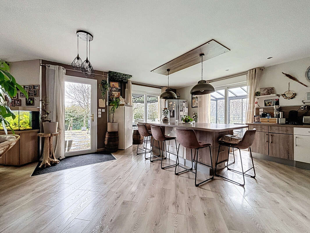 Maison à VILLERS-BOCAGE