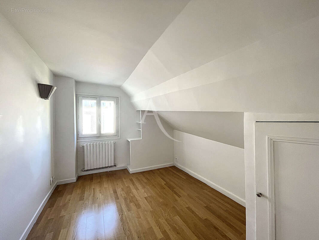Maison de ville 6 pièces de 102.02 m² - Centre-ville de Saint-Germain-en-Laye - photo 14