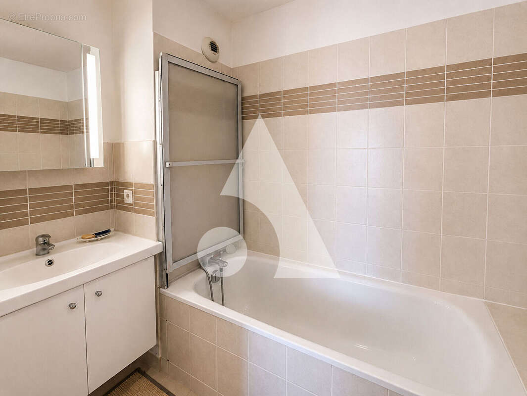 Appartement familial - 80 m2 avec belle terrasse et proche transport - photo 13