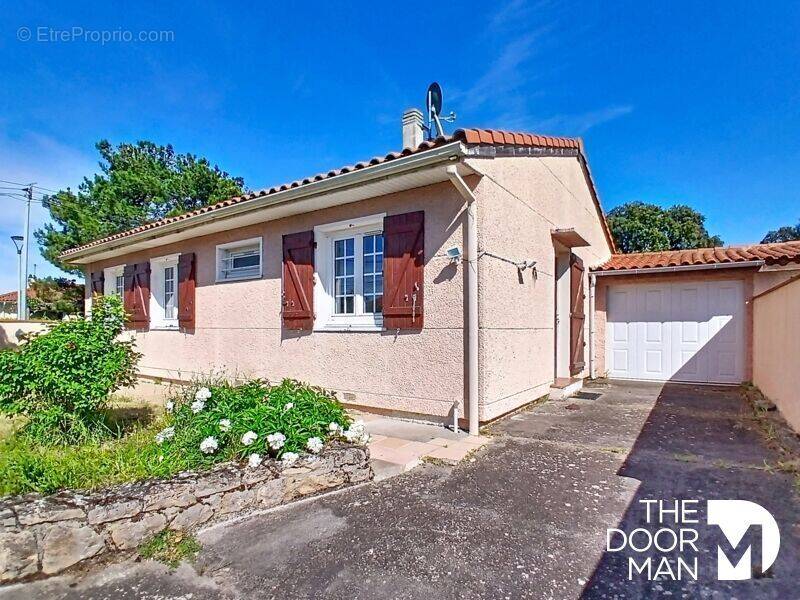 Maison à FROUZINS