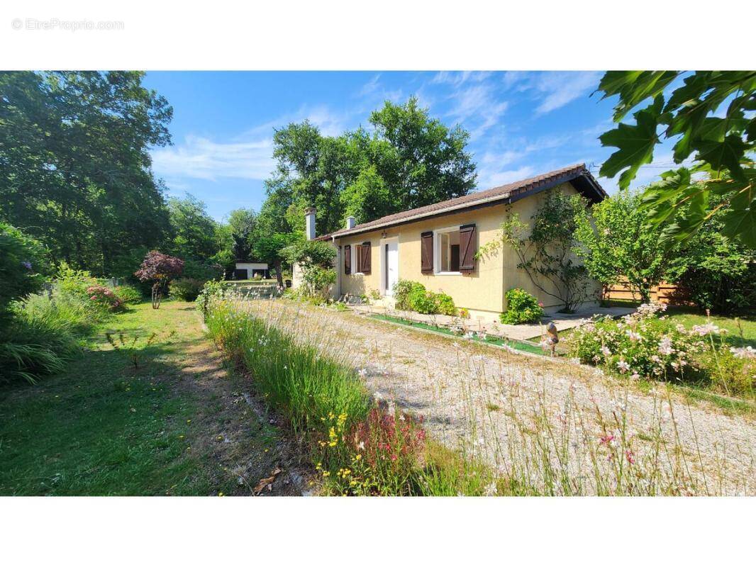Maison à AVENSAN