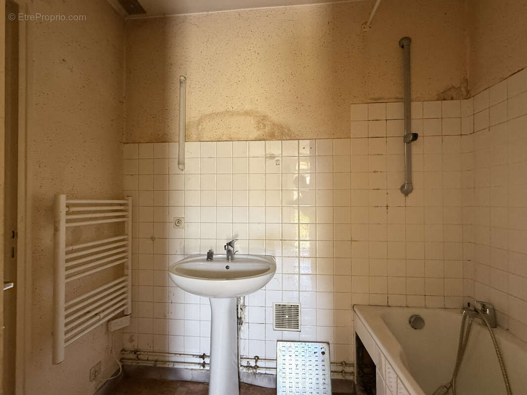 Maison à PONT-SAINTE-MARIE