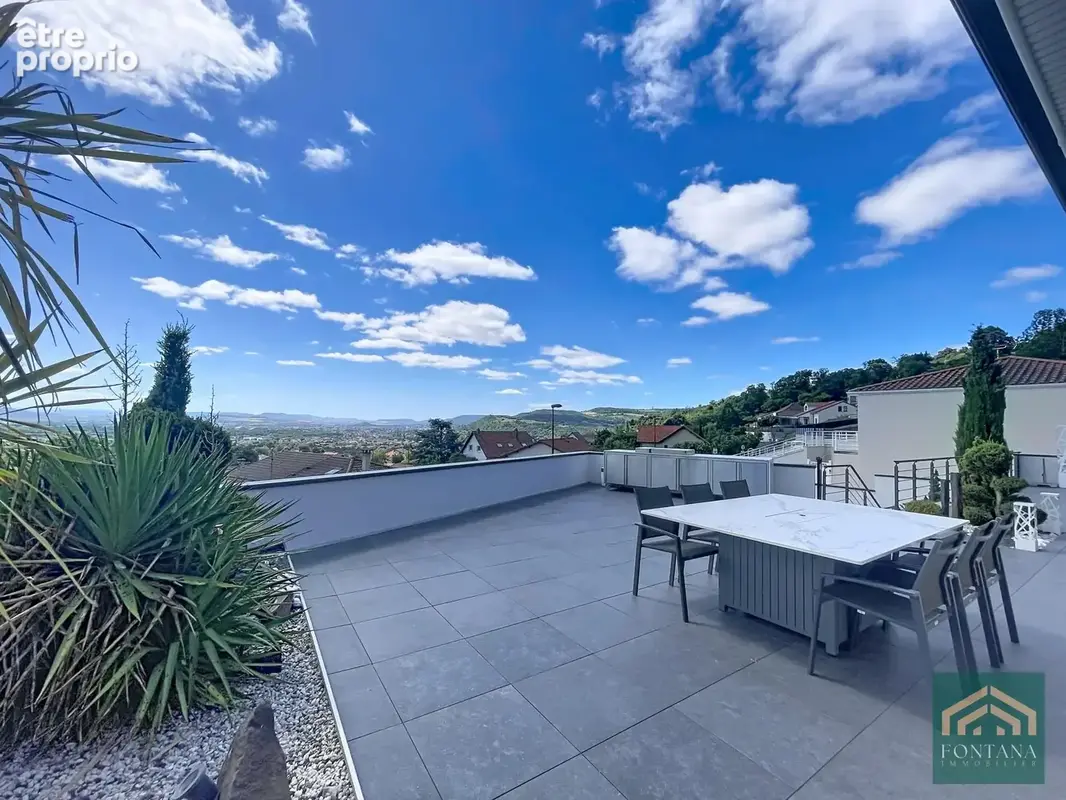 Maison 5 pièces 222 m² à vendre à Chateaugay (63119) - photo 4