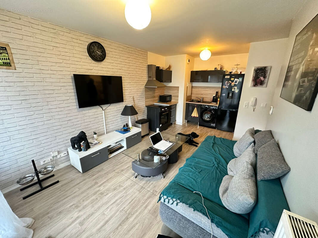 Appartement à COURCOURONNES