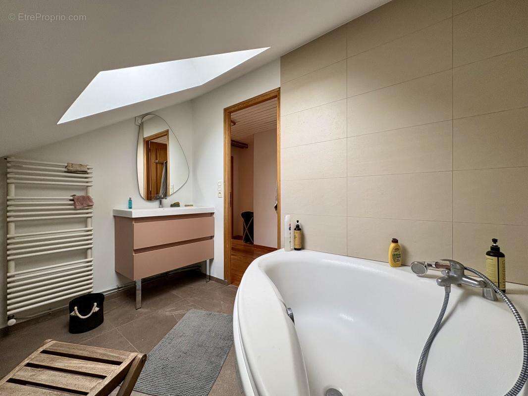 Maison 98 m² à Tullins  - photo 17