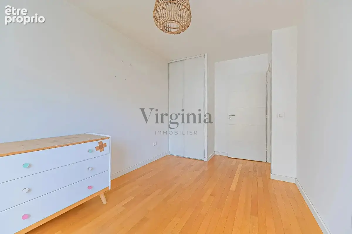 Appartement 4 pièces de 88,57 m² avec balcon et parking - photo 8