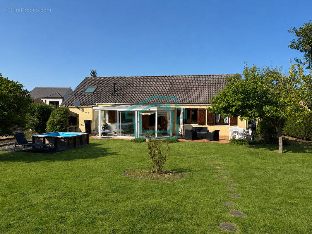 Maison à THOIRY