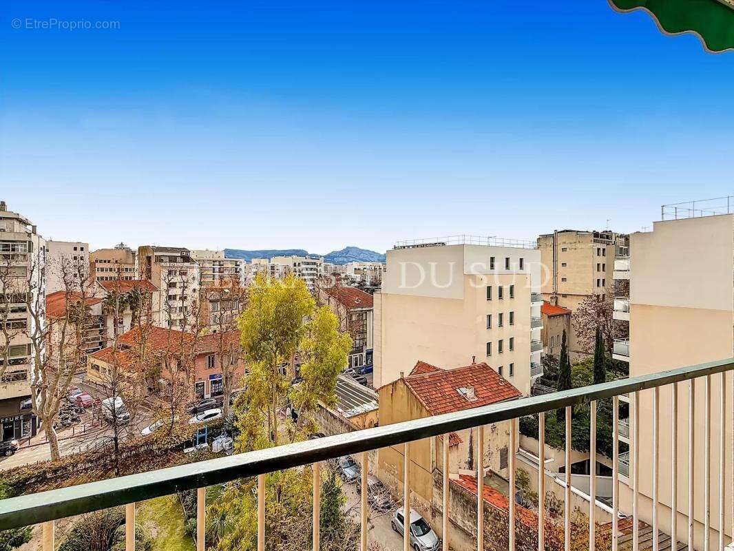Appartement à MARSEILLE-8E