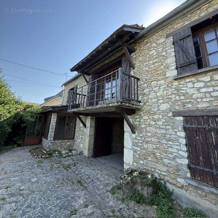 Maison familiale 132 m² - 4 chambres - Sous sol total - photo 12
