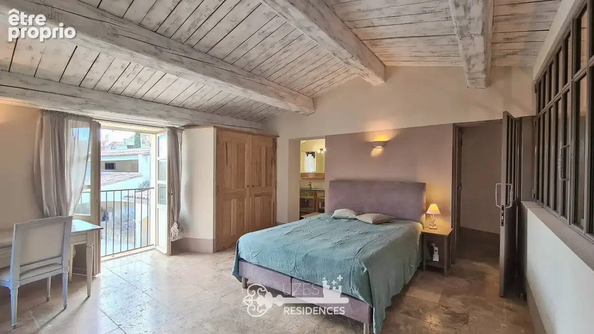 Vallée de la Cèze, magnifique maison en pierre de 213 m2 avec piscine à débordement et vues - photo 11