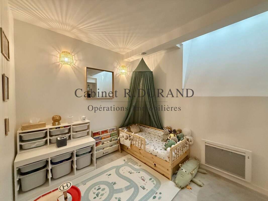 Appartement à COLOMBES