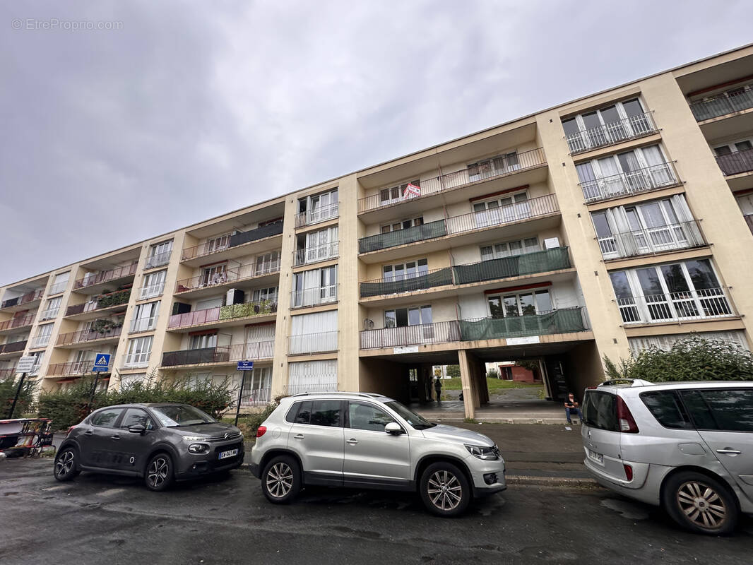 Appartement à GARGES-LES-GONESSE