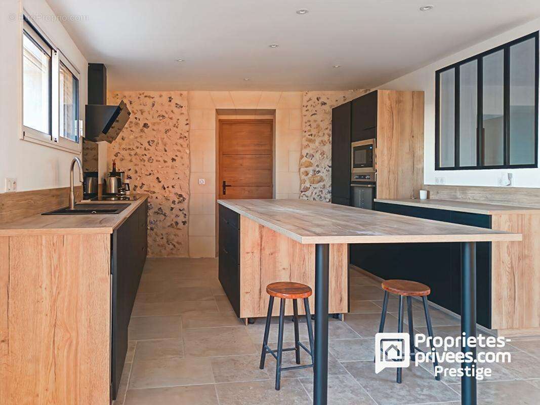 Maison à VERNOU-SUR-BRENNE