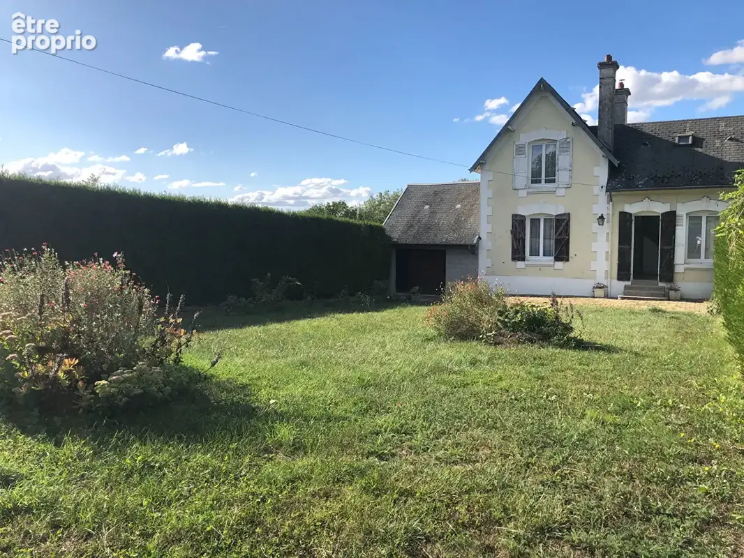 Maison en pierre avec fort potentiel - Terrain de 792 m² - photo 2