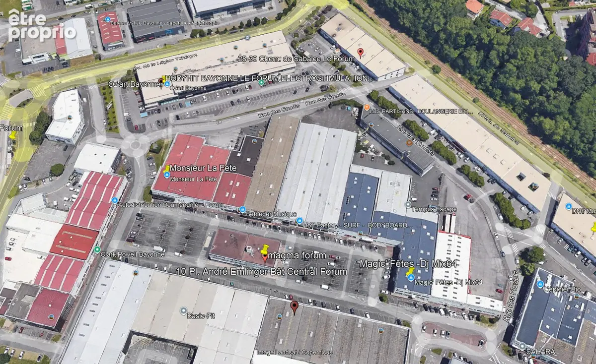 EXCLUSIVITE  Local  commercial et d'activités 1789m² Forum de Bayonne - photo 3