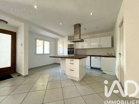 Photo 8 - Maison à VILLECRESNES